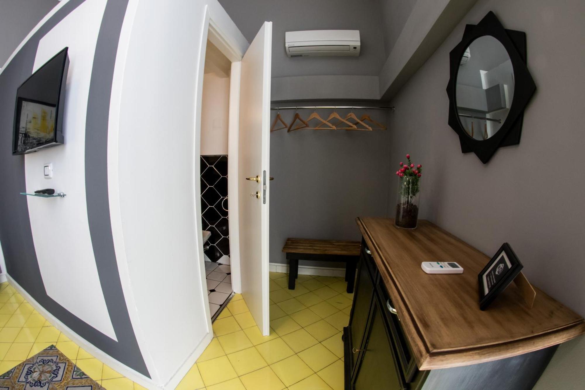 Balate Maqueda B&B Palermo Bilik gambar