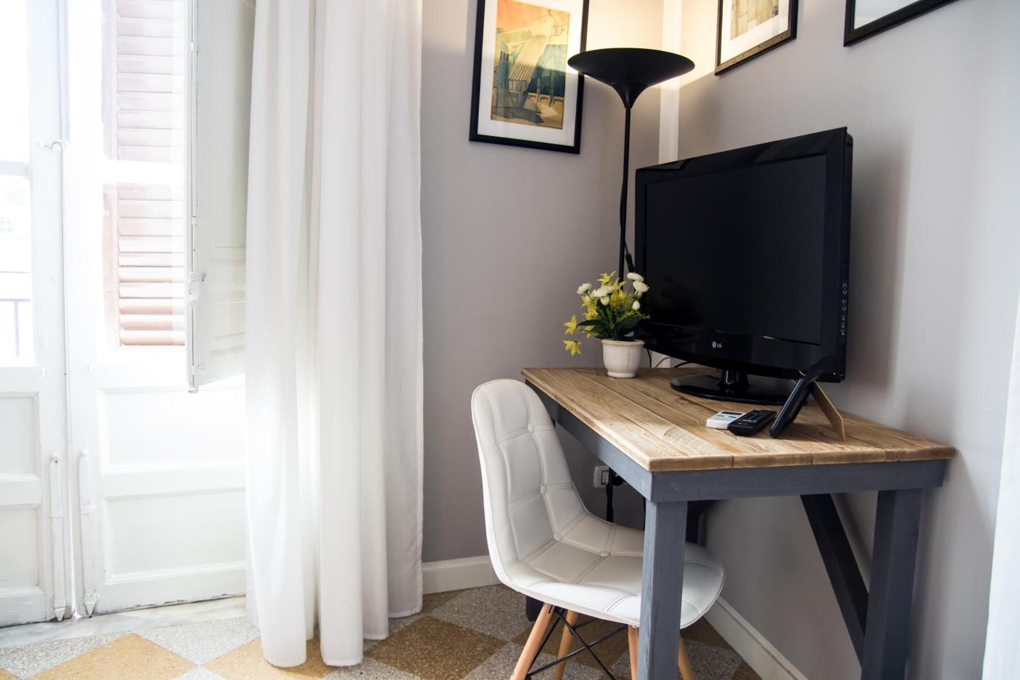 Balate Maqueda B&B Palermo Bilik gambar